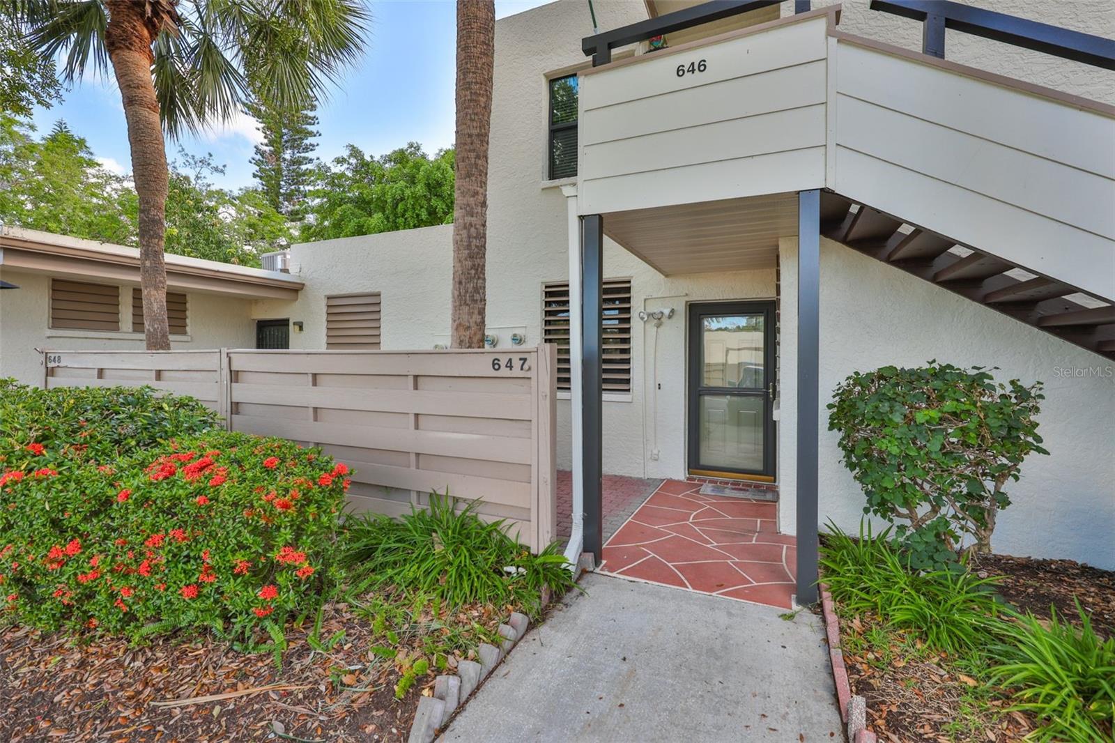 647 WOODLAWN DRIVE 647
