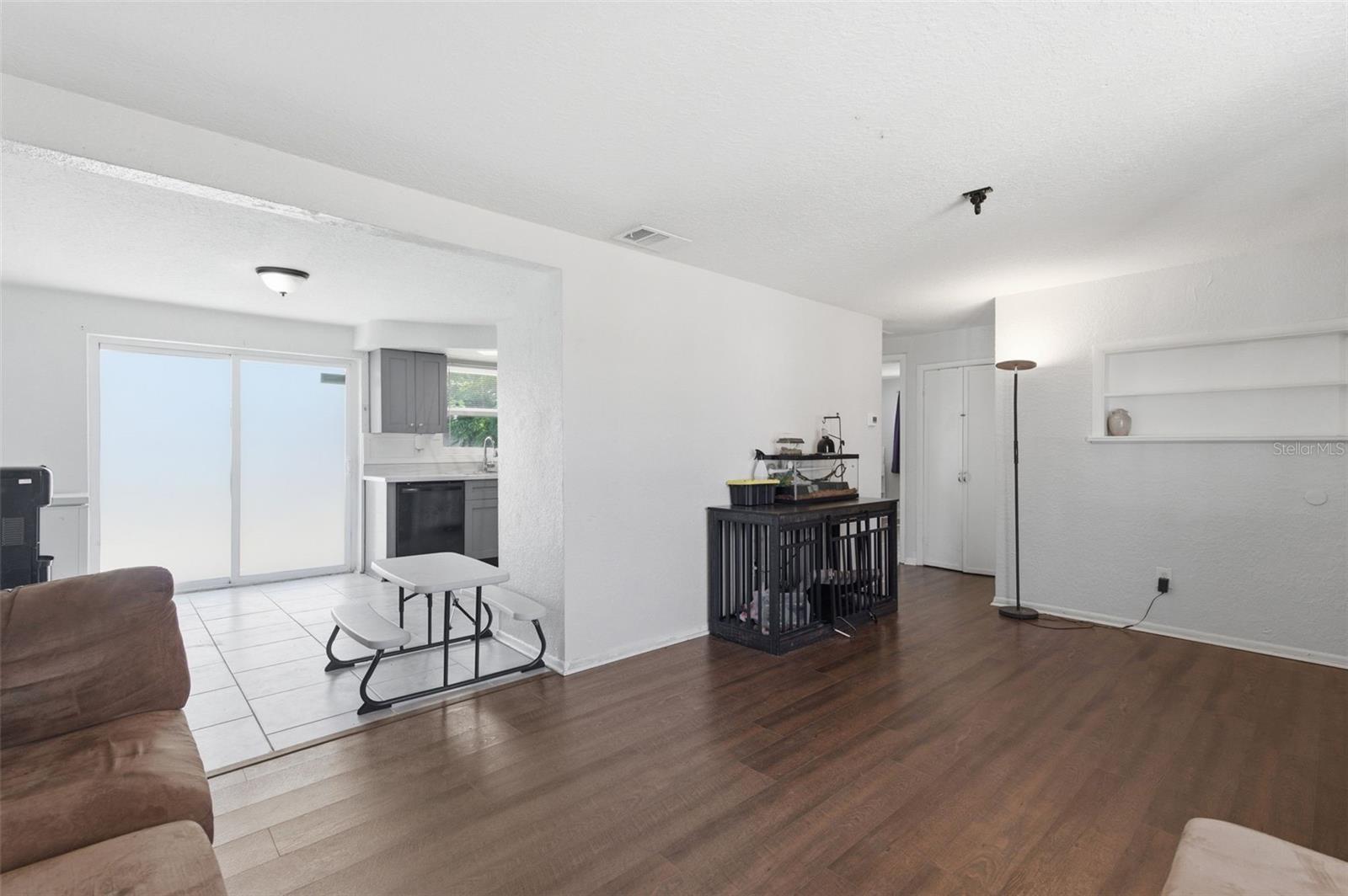 BEACON SQUARE - Residential