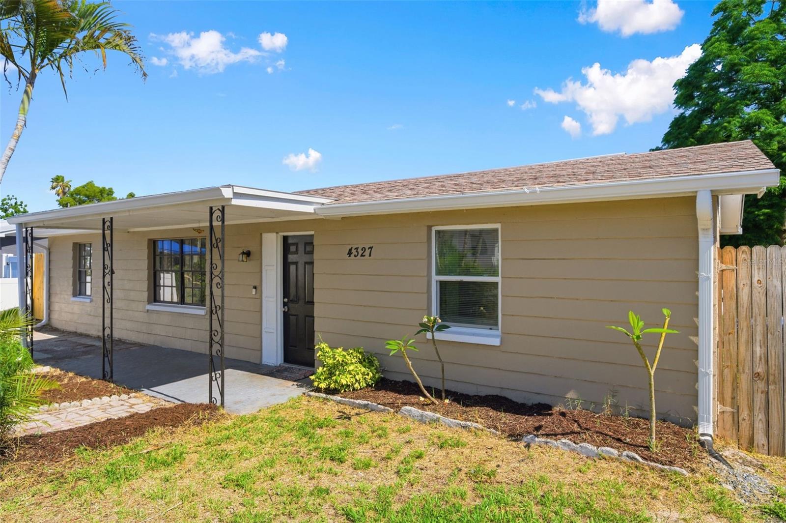 BEACON SQUARE - Residential