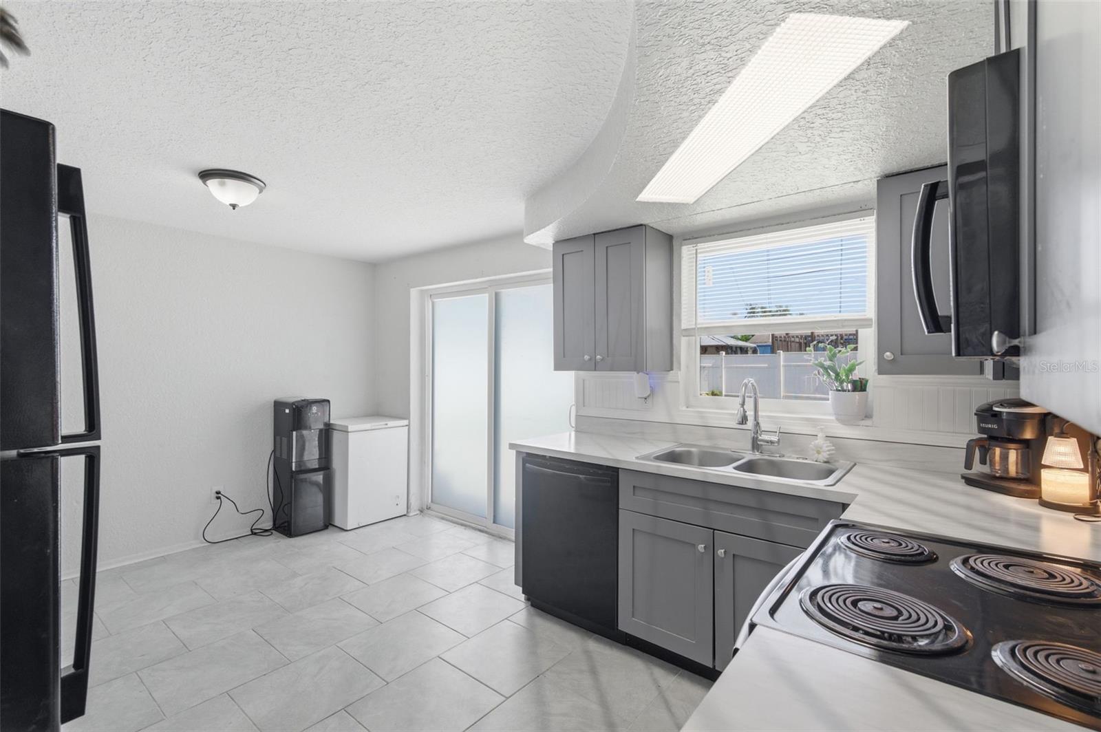 BEACON SQUARE - Residential