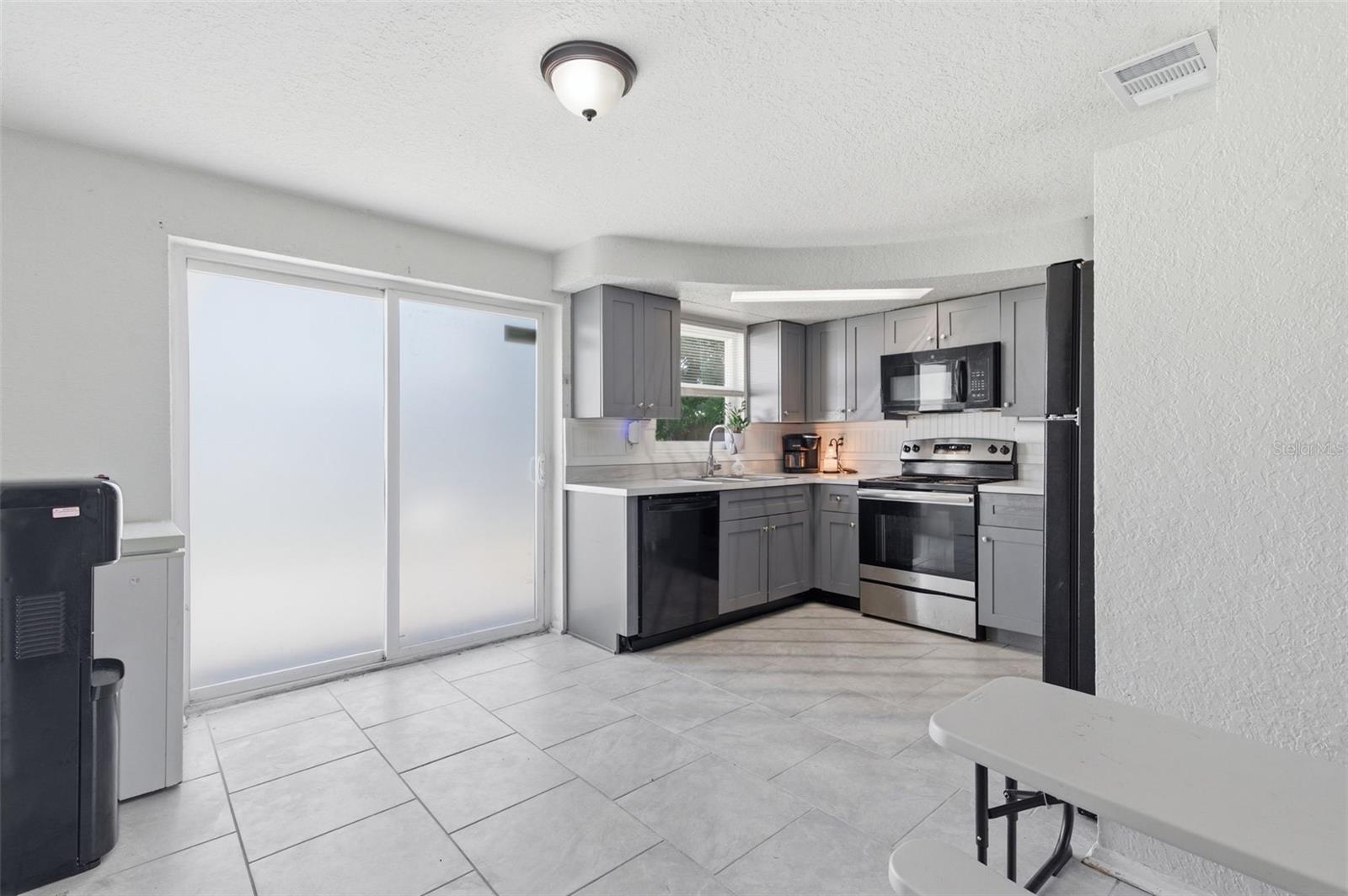 BEACON SQUARE - Residential