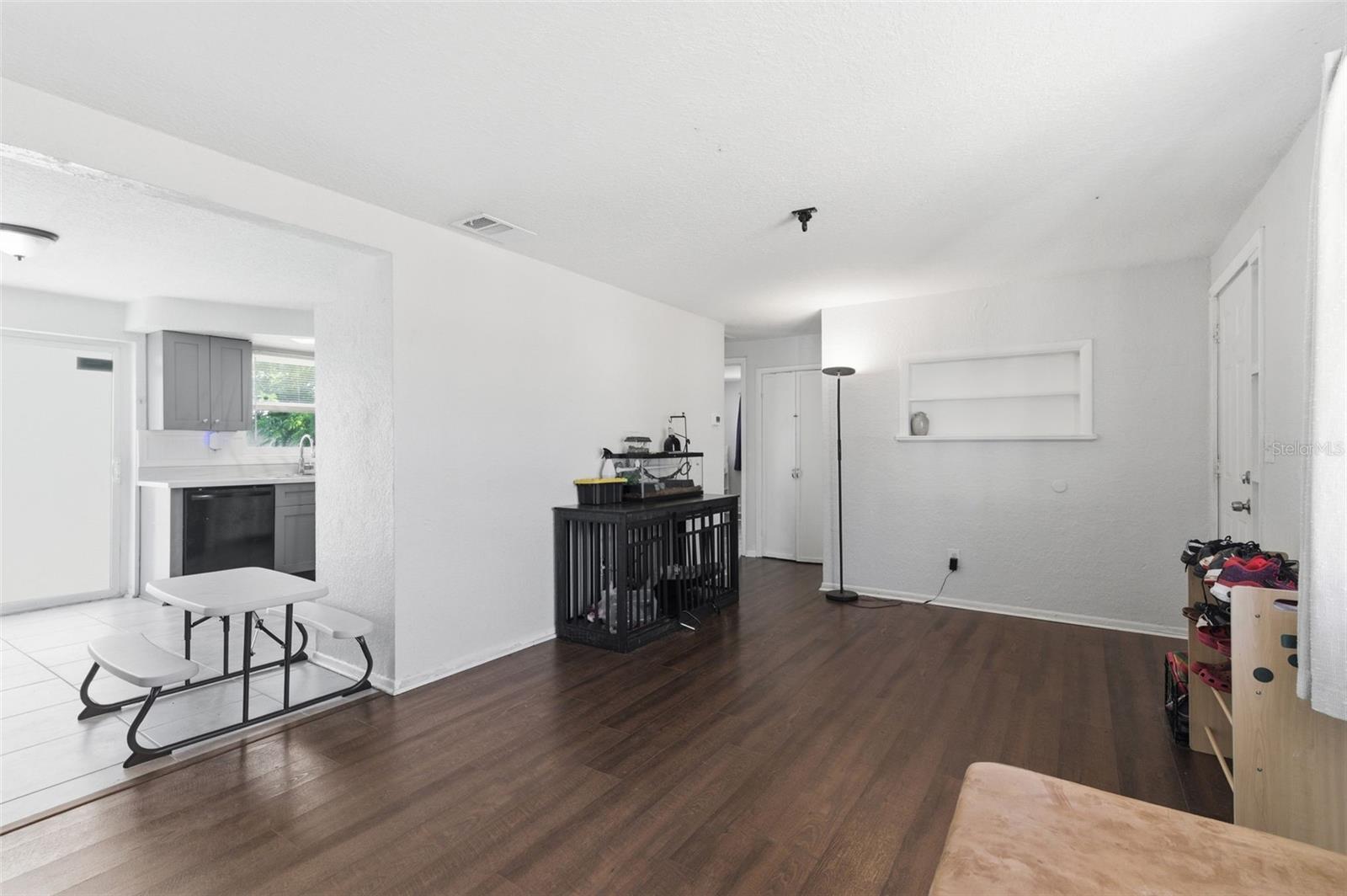BEACON SQUARE - Residential