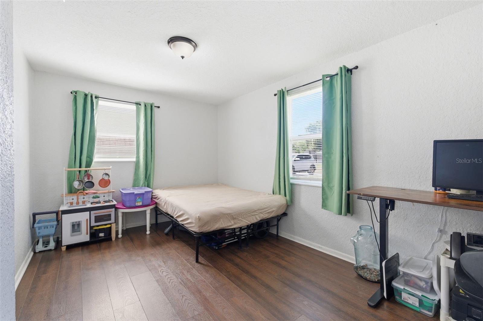BEACON SQUARE - Residential