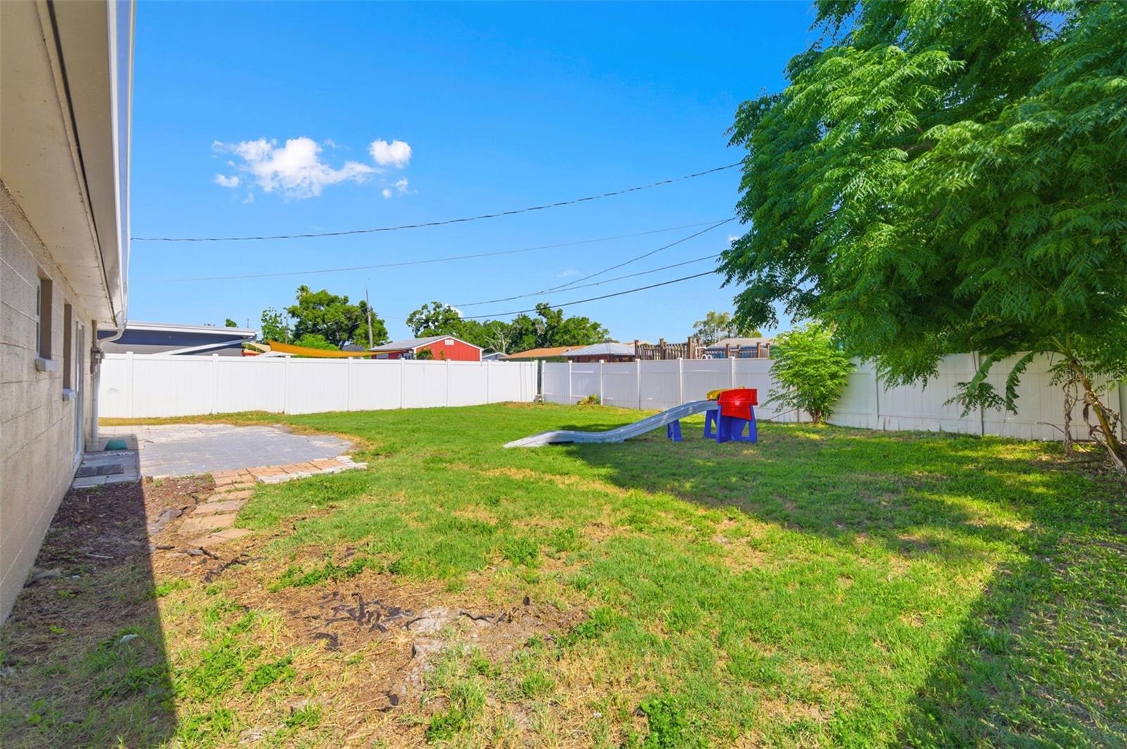 BEACON SQUARE - Residential