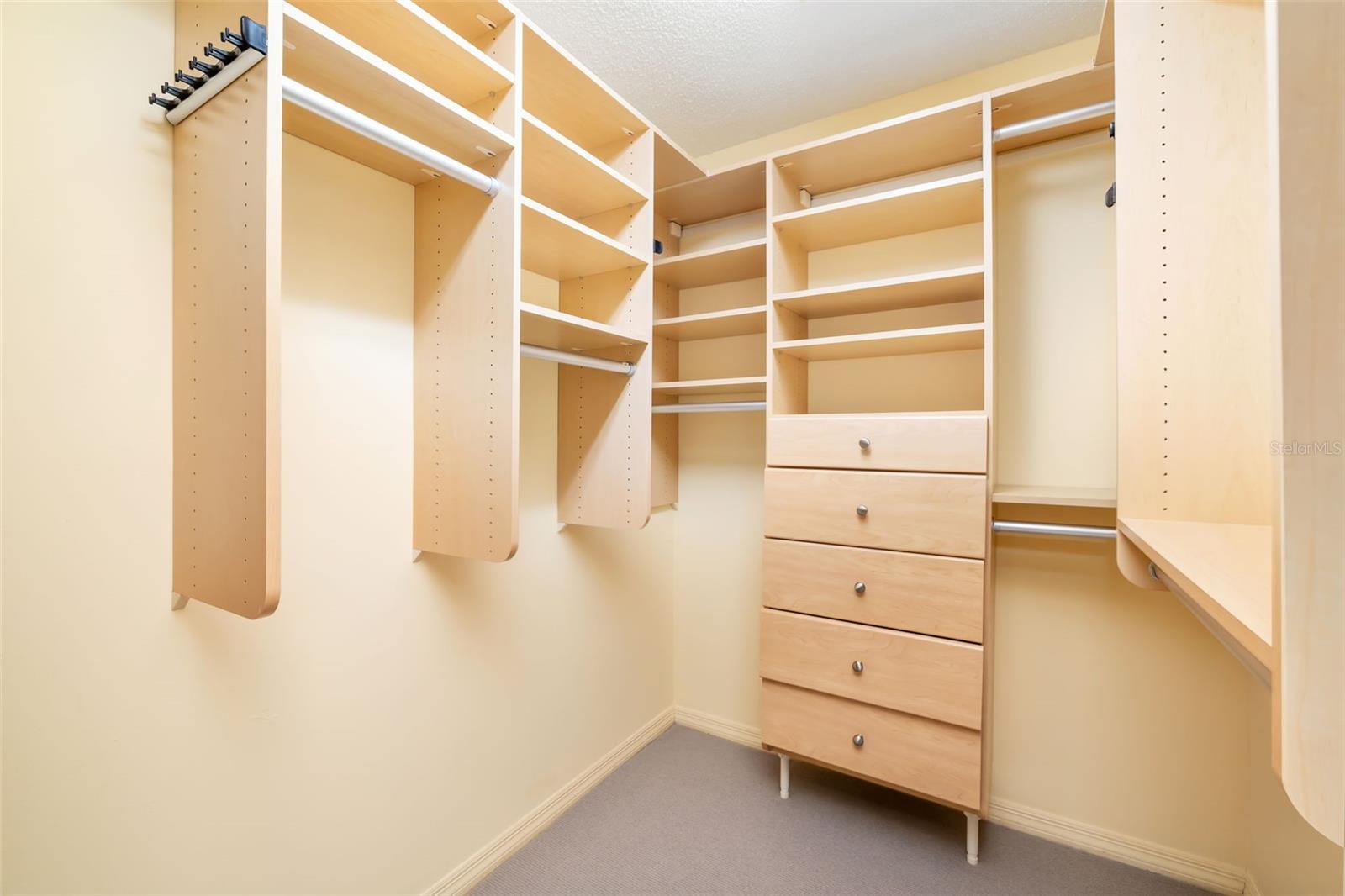 CHANDLERS FORDE - Residential