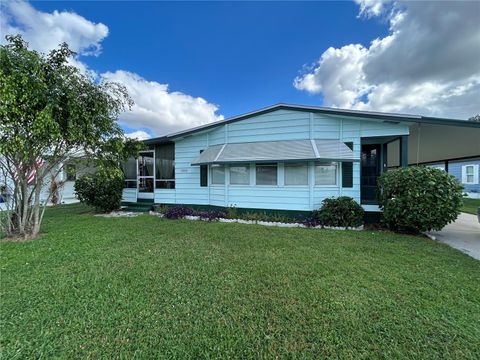 A home in LAKELAND