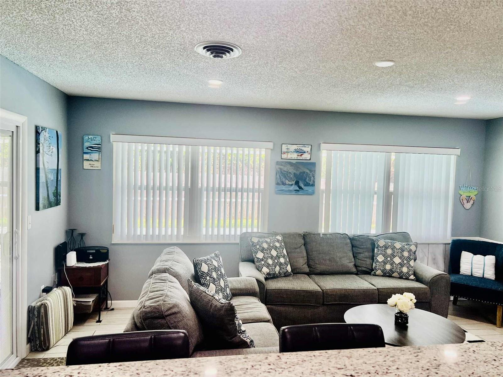 SOUTH VENICE - Residential