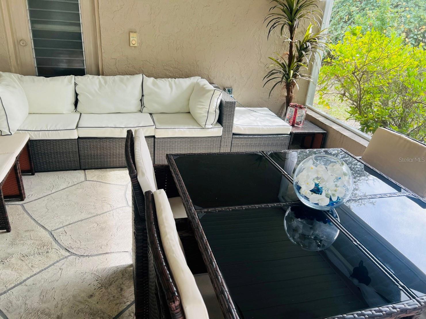 SOUTH VENICE - Residential