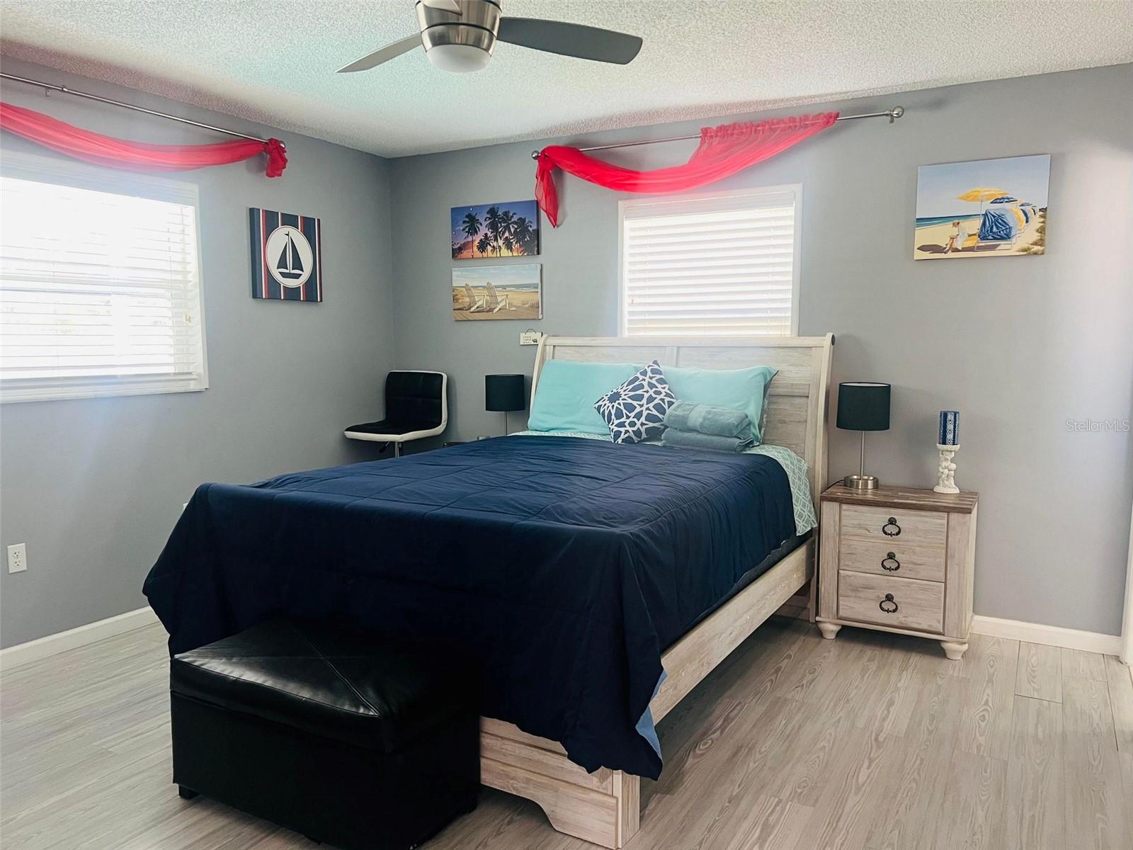 SOUTH VENICE - Residential