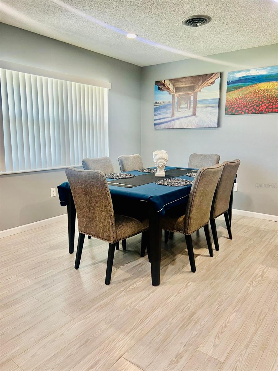 SOUTH VENICE - Residential