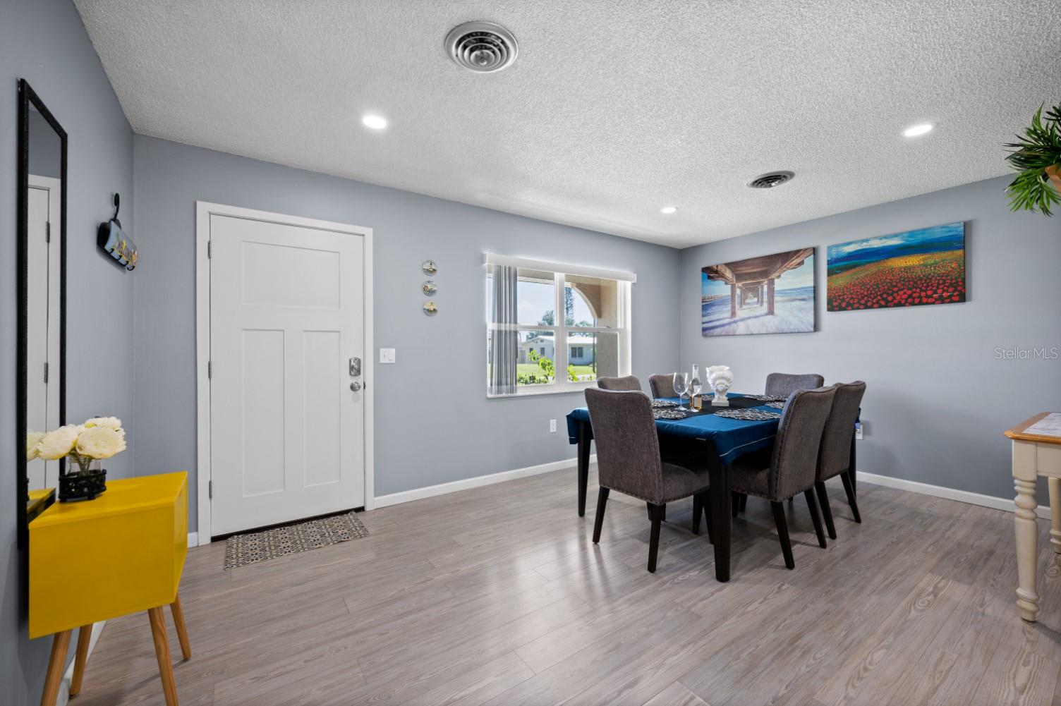 SOUTH VENICE - Residential