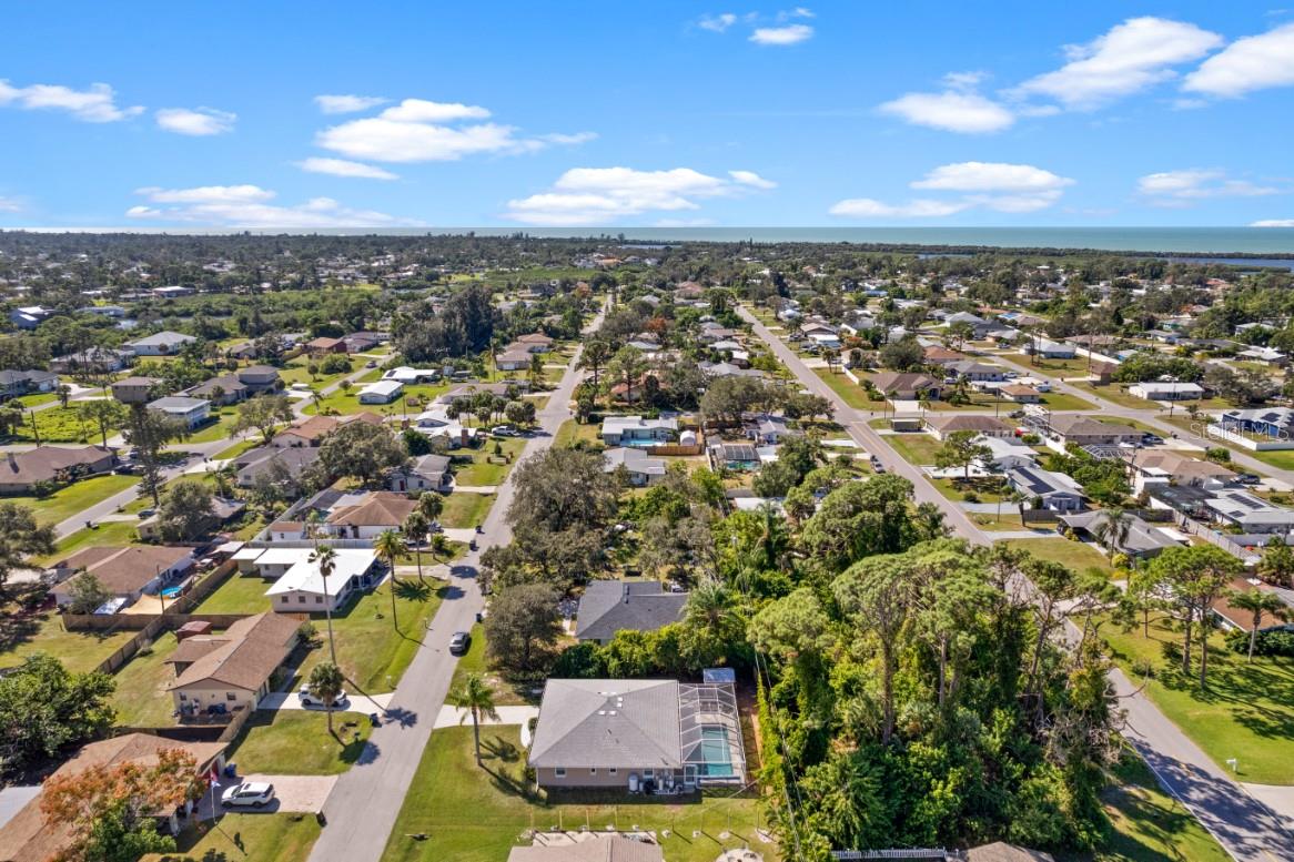SOUTH VENICE - Residential
