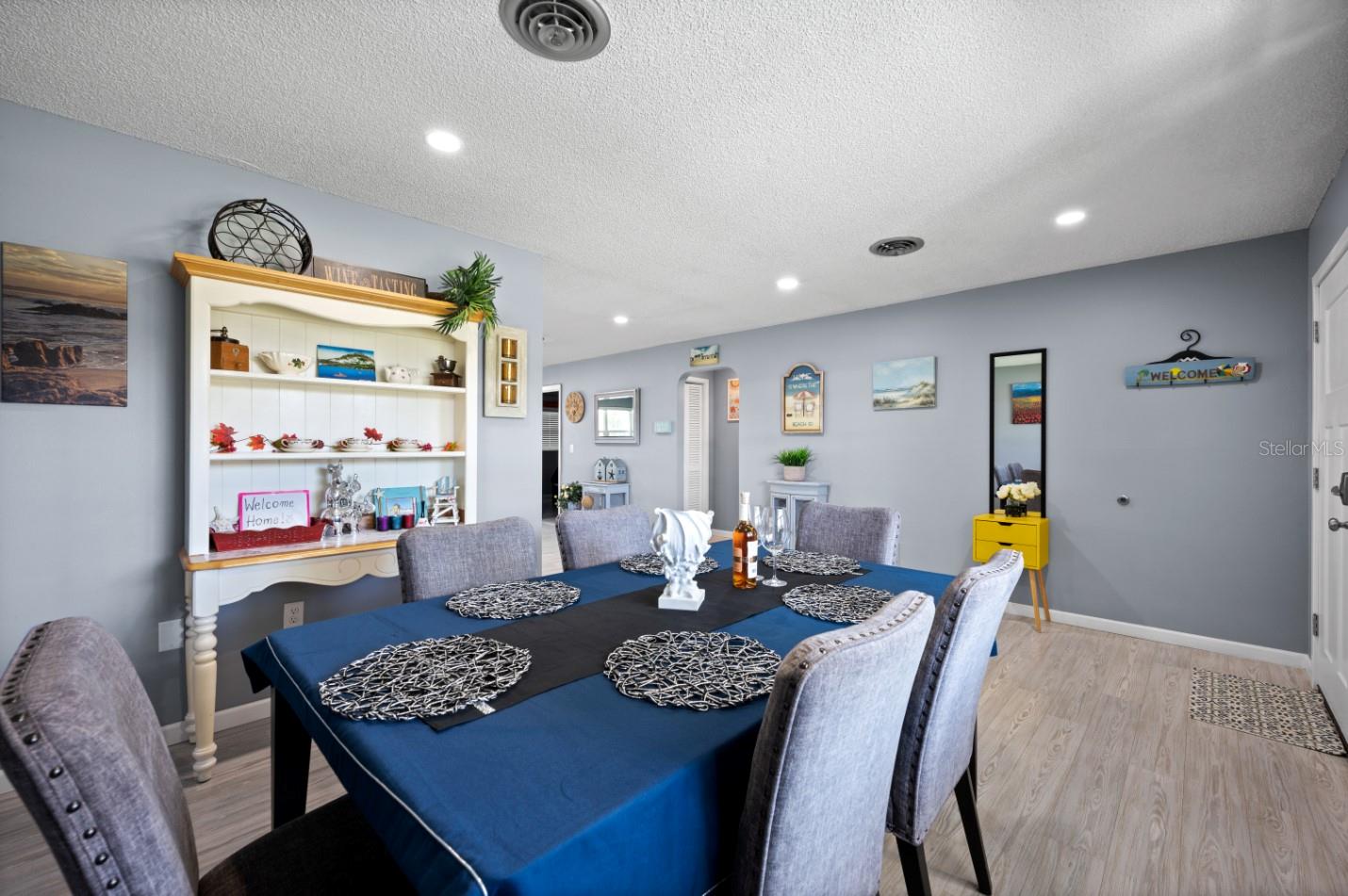 SOUTH VENICE - Residential