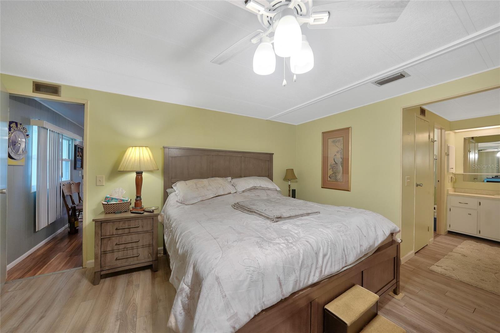 LA CASA MHP CO-OP - Residential