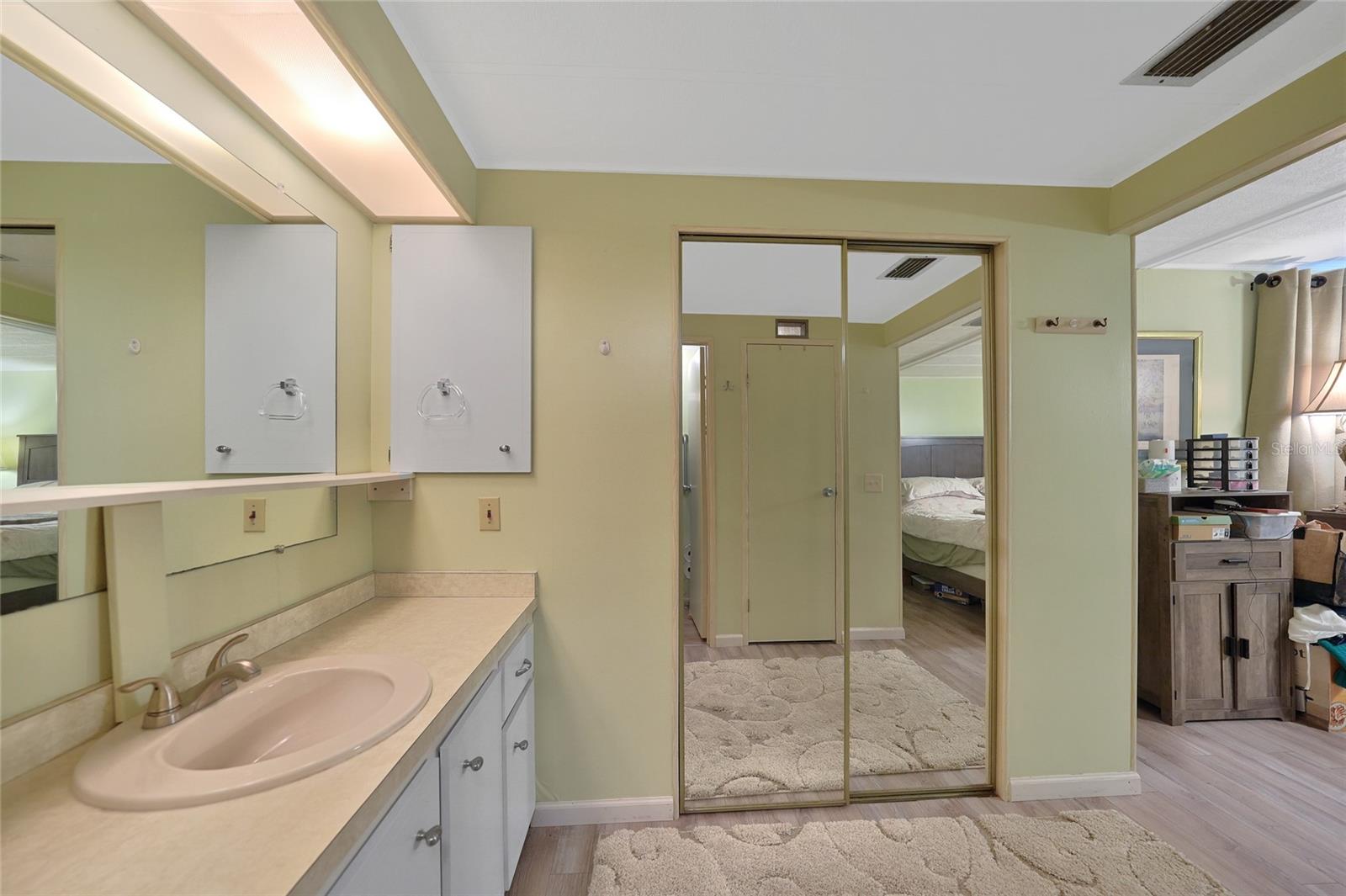 LA CASA MHP CO-OP - Residential