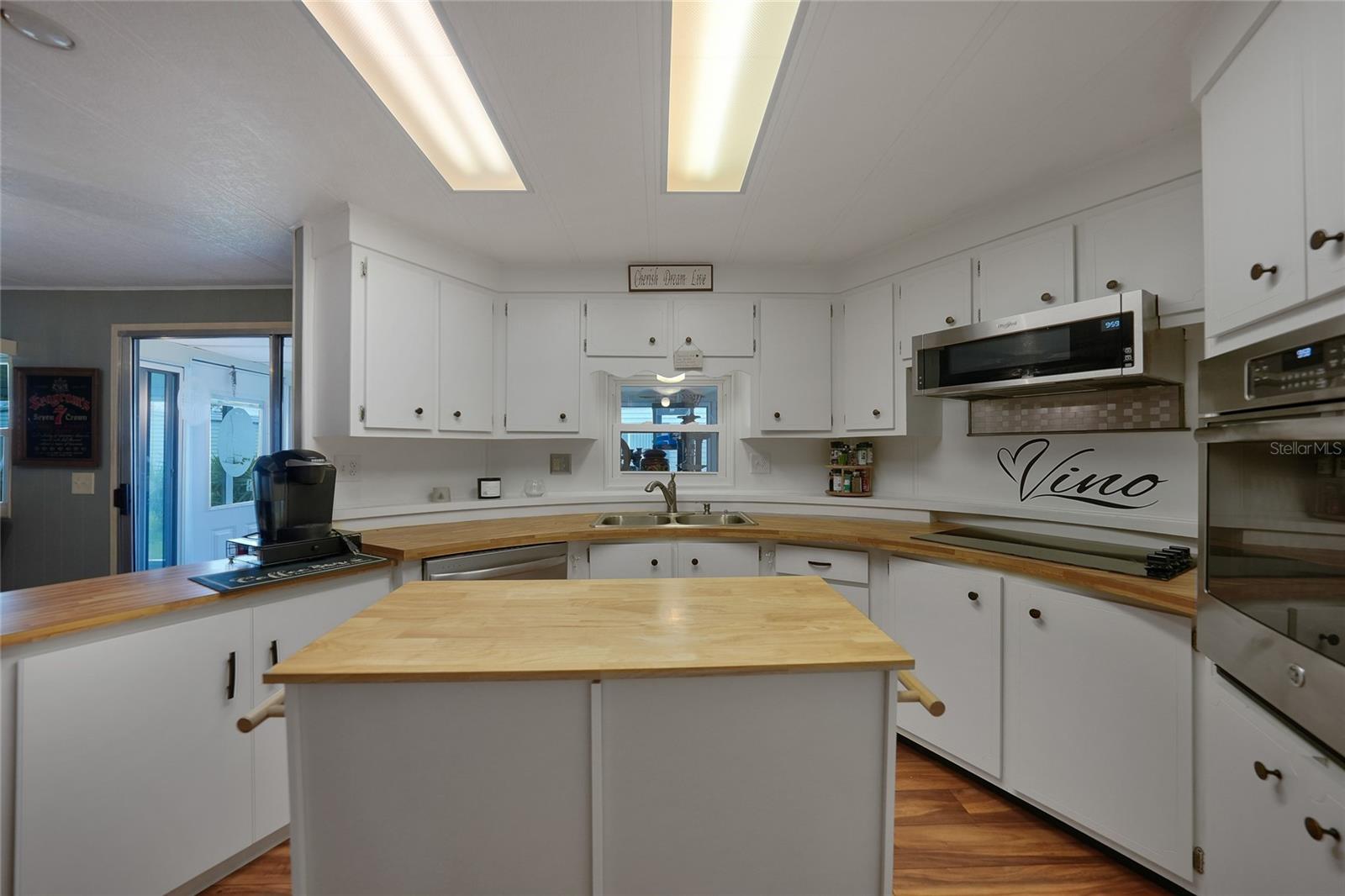 LA CASA MHP CO-OP - Residential