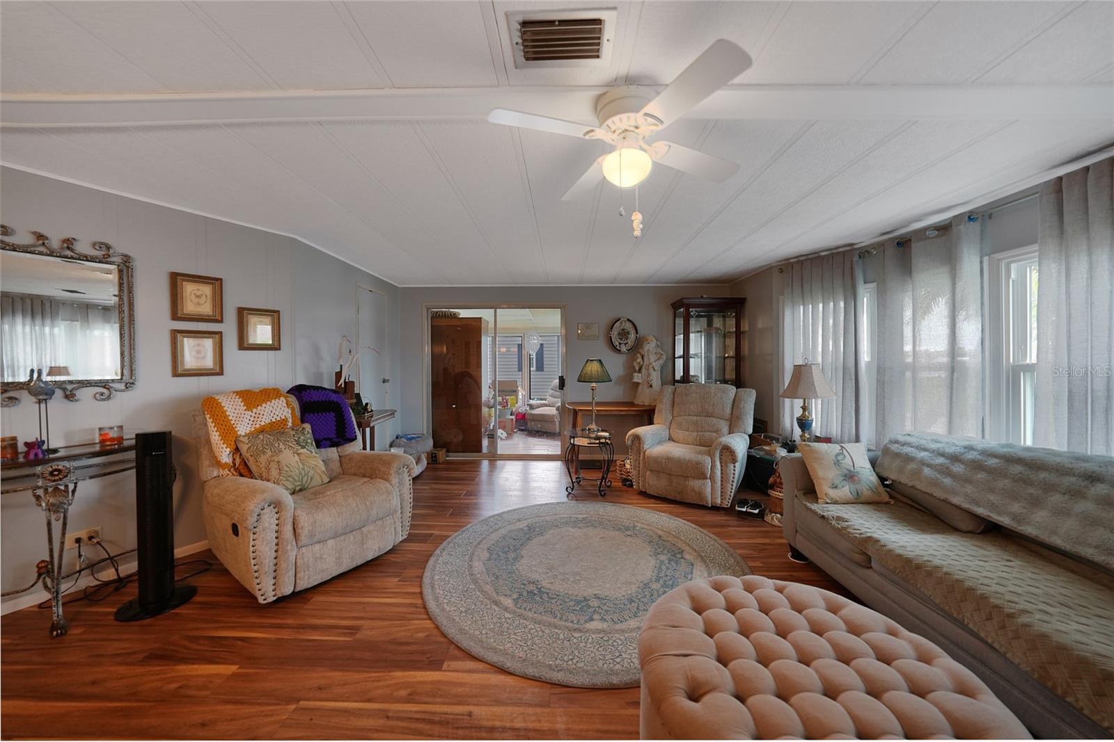 LA CASA MHP CO-OP - Residential