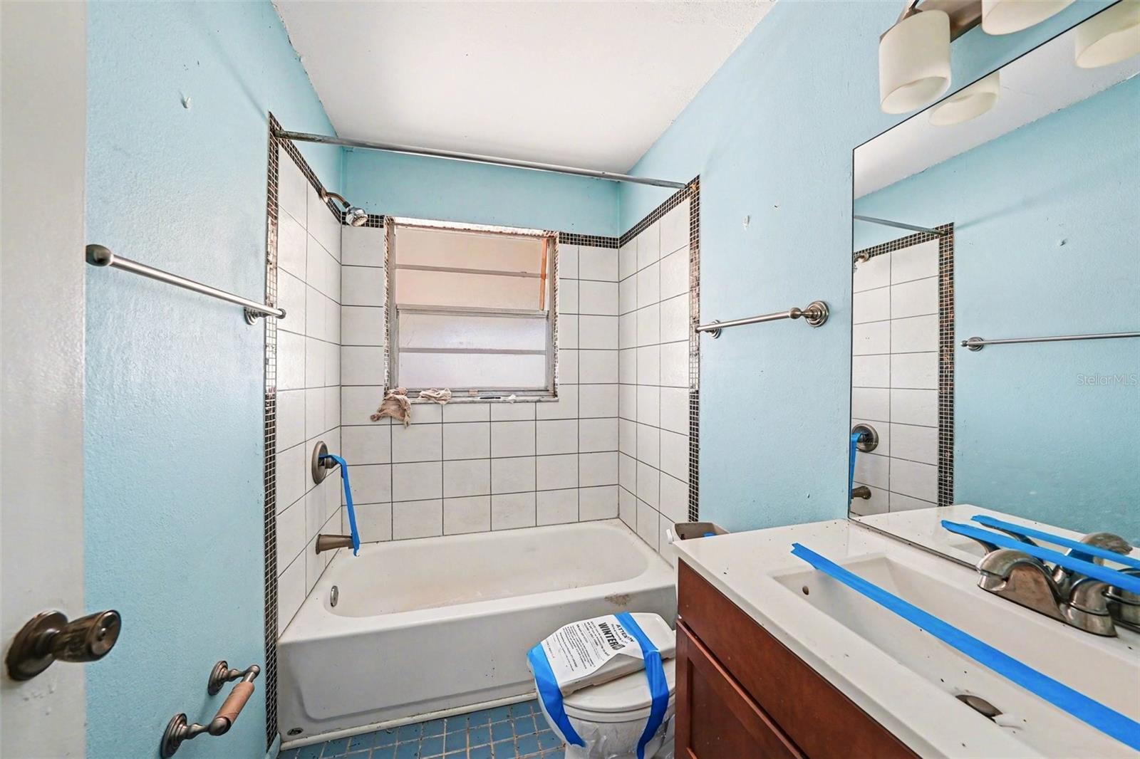 SEVEN SPGS HOMES - Residential