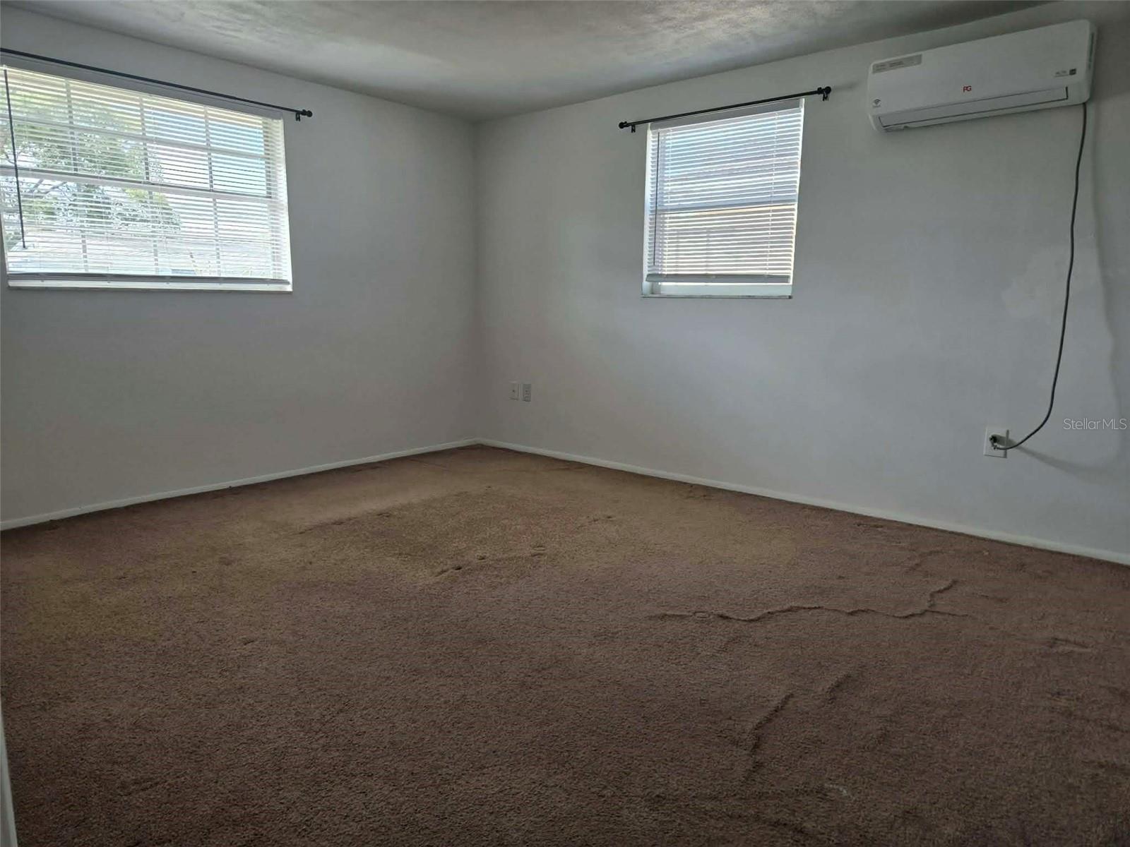 LA VILLA GARDENS - Residential