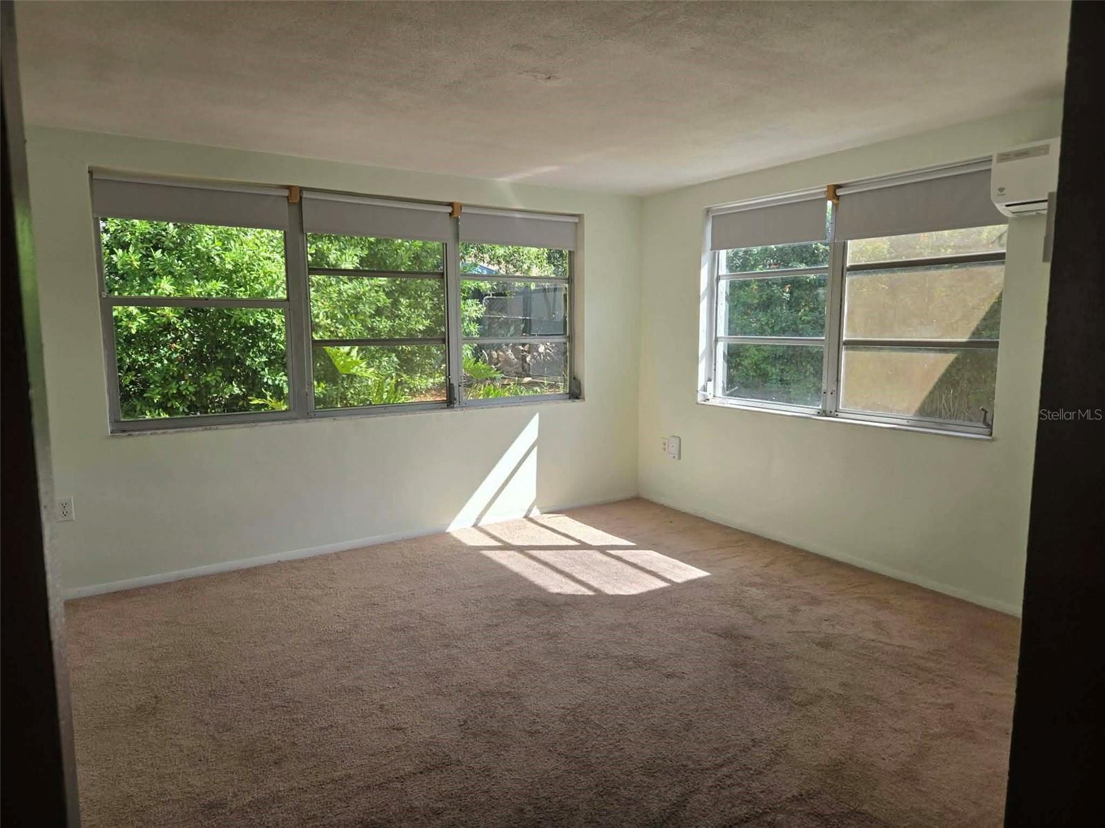 LA VILLA GARDENS - Residential