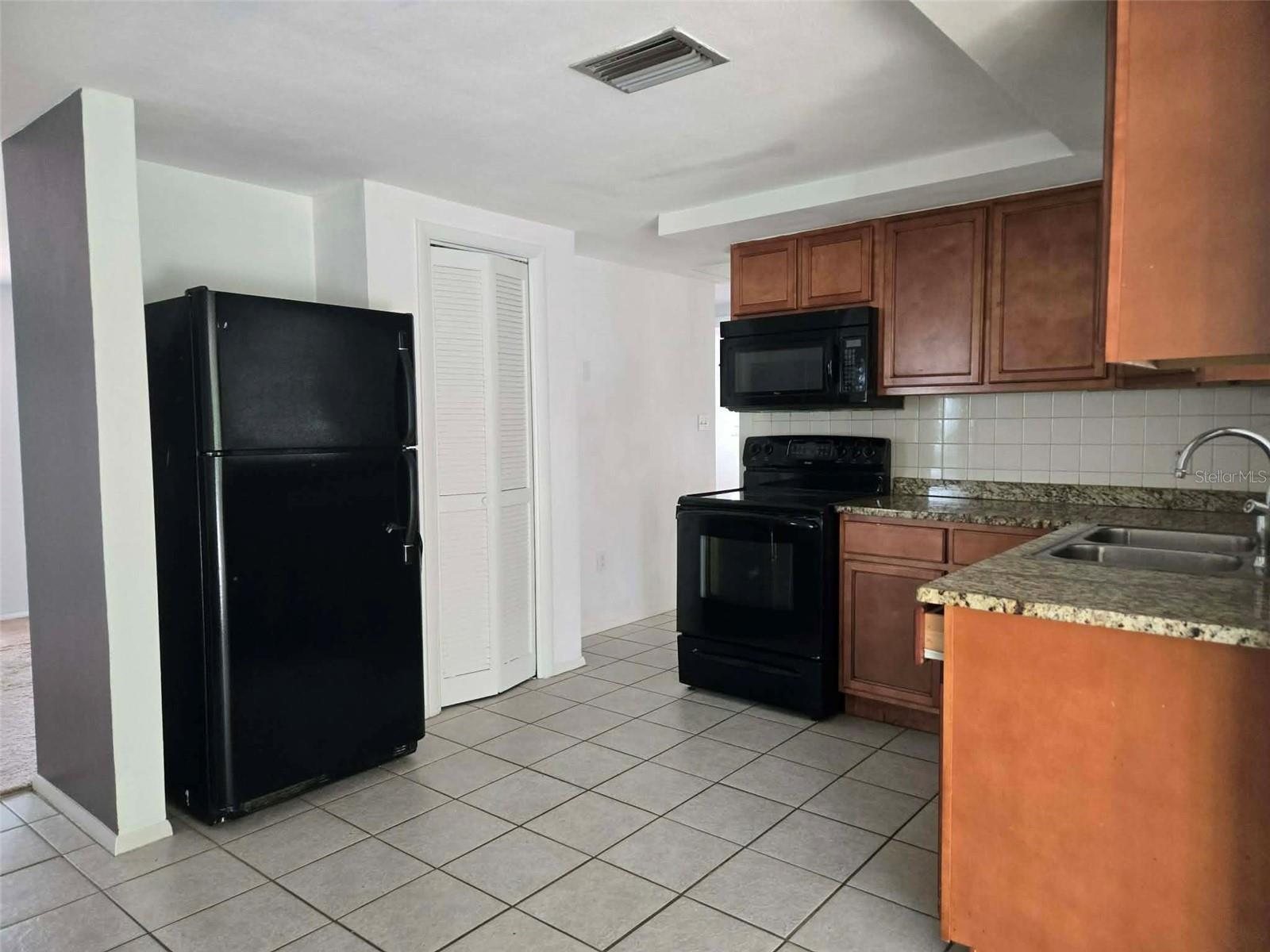 LA VILLA GARDENS - Residential