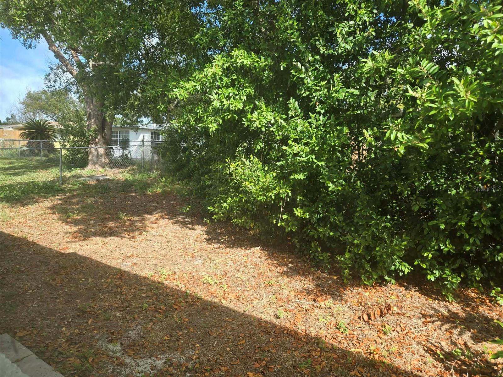 LA VILLA GARDENS - Residential