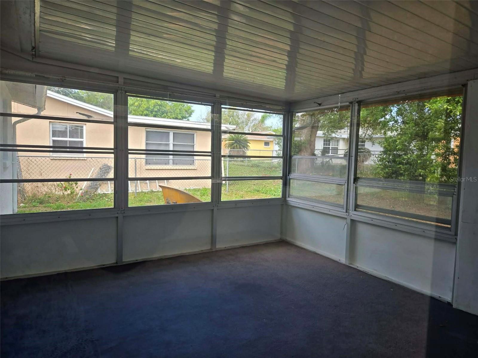 LA VILLA GARDENS - Residential