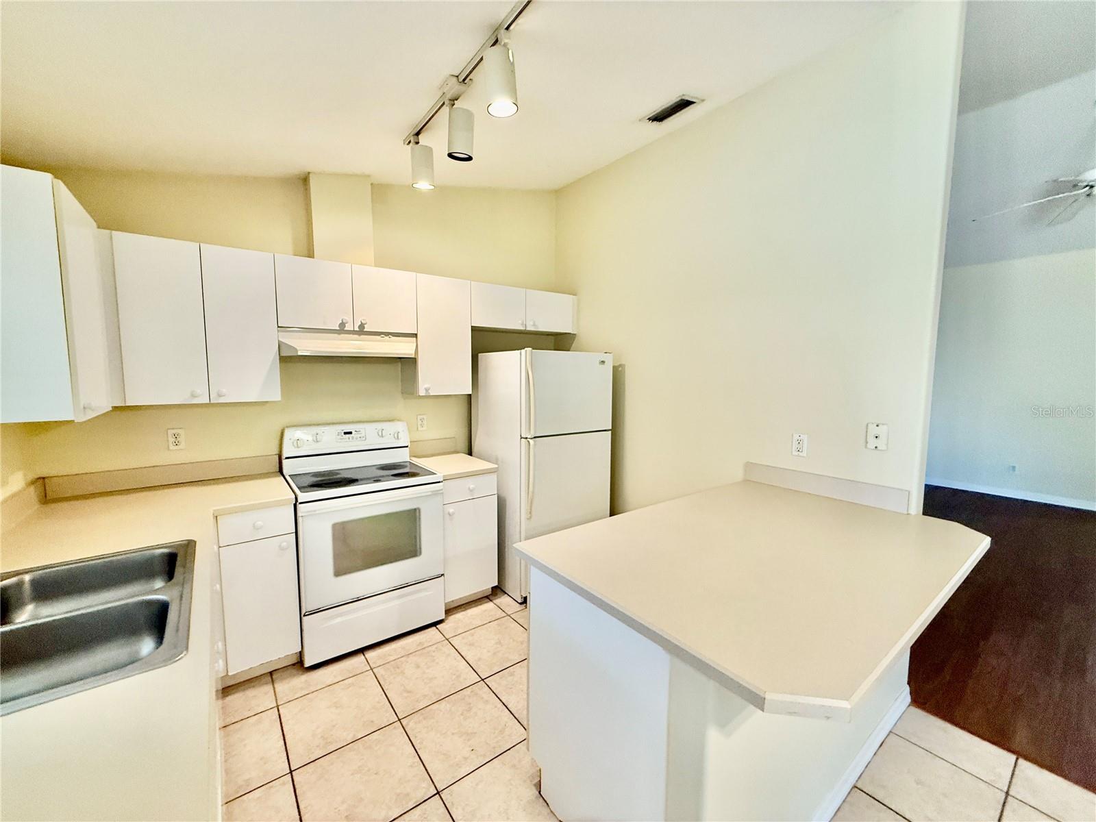 PALM COAST SEC 24 - Residential Income