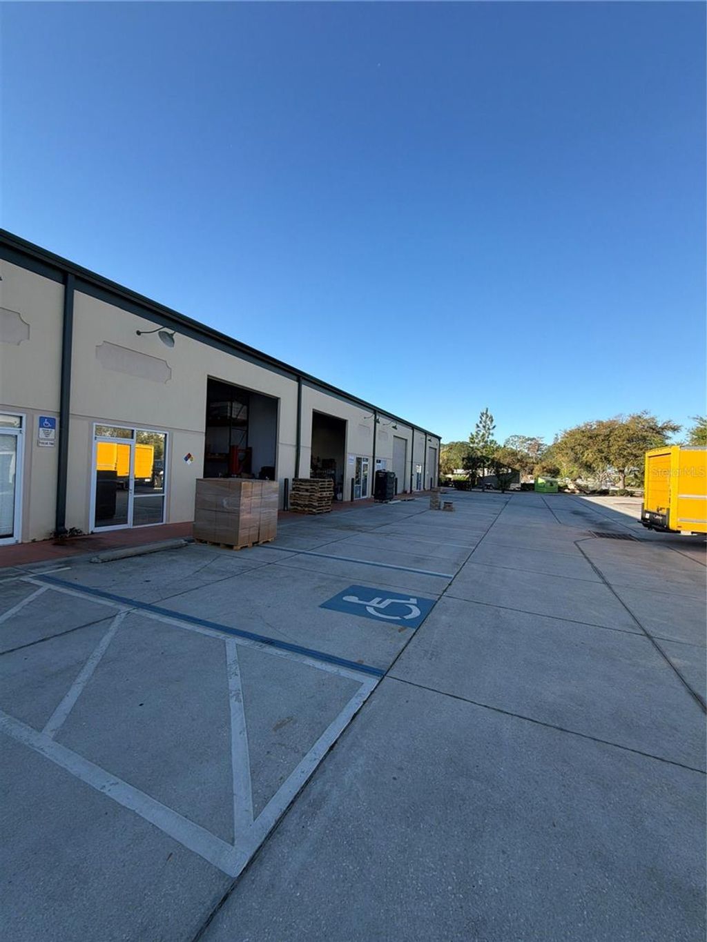 Photo of 1220 Biscayne Boulevard #J, Deland, FL 32724 (MLS # O6393188)