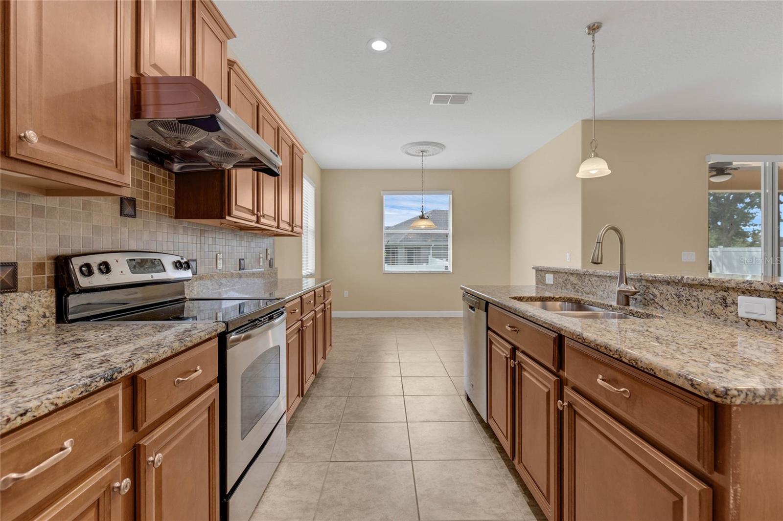 STONEYBROOK HILLS A - Residential Lease