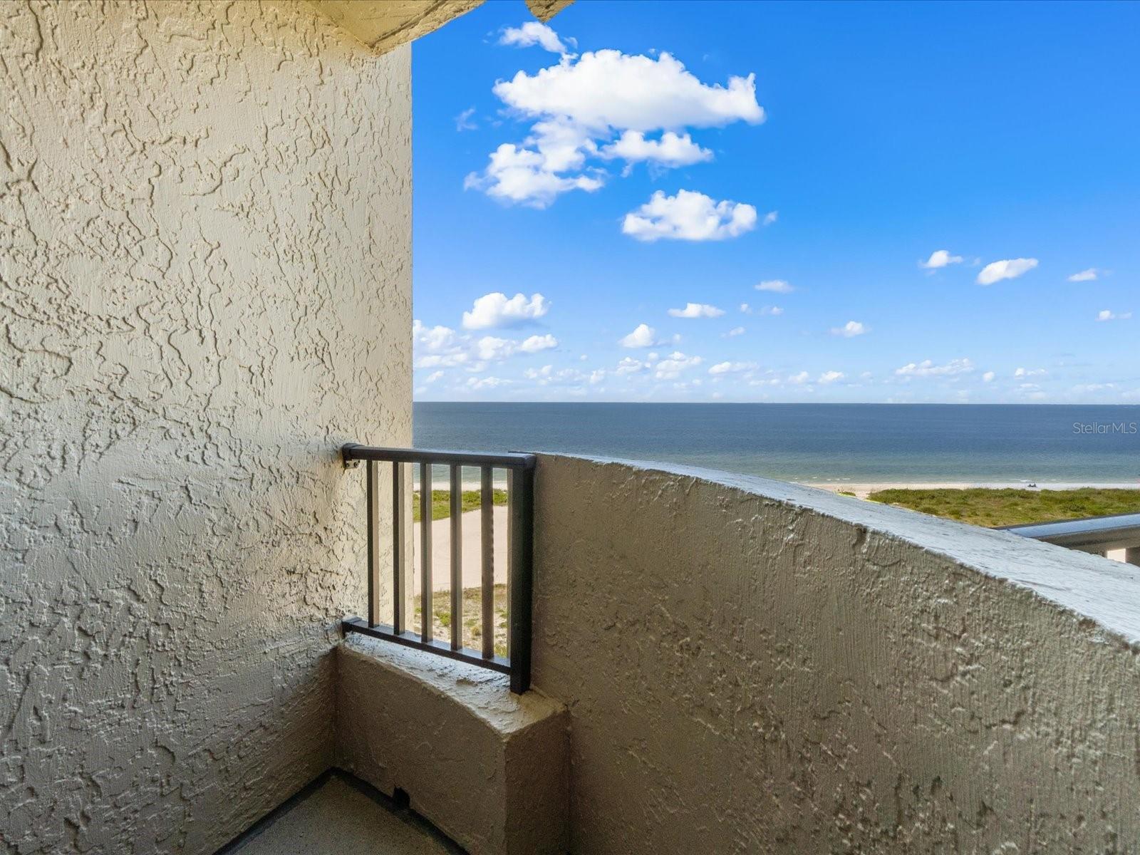LIGHTHOUSE TOWERS CONDO - Residential