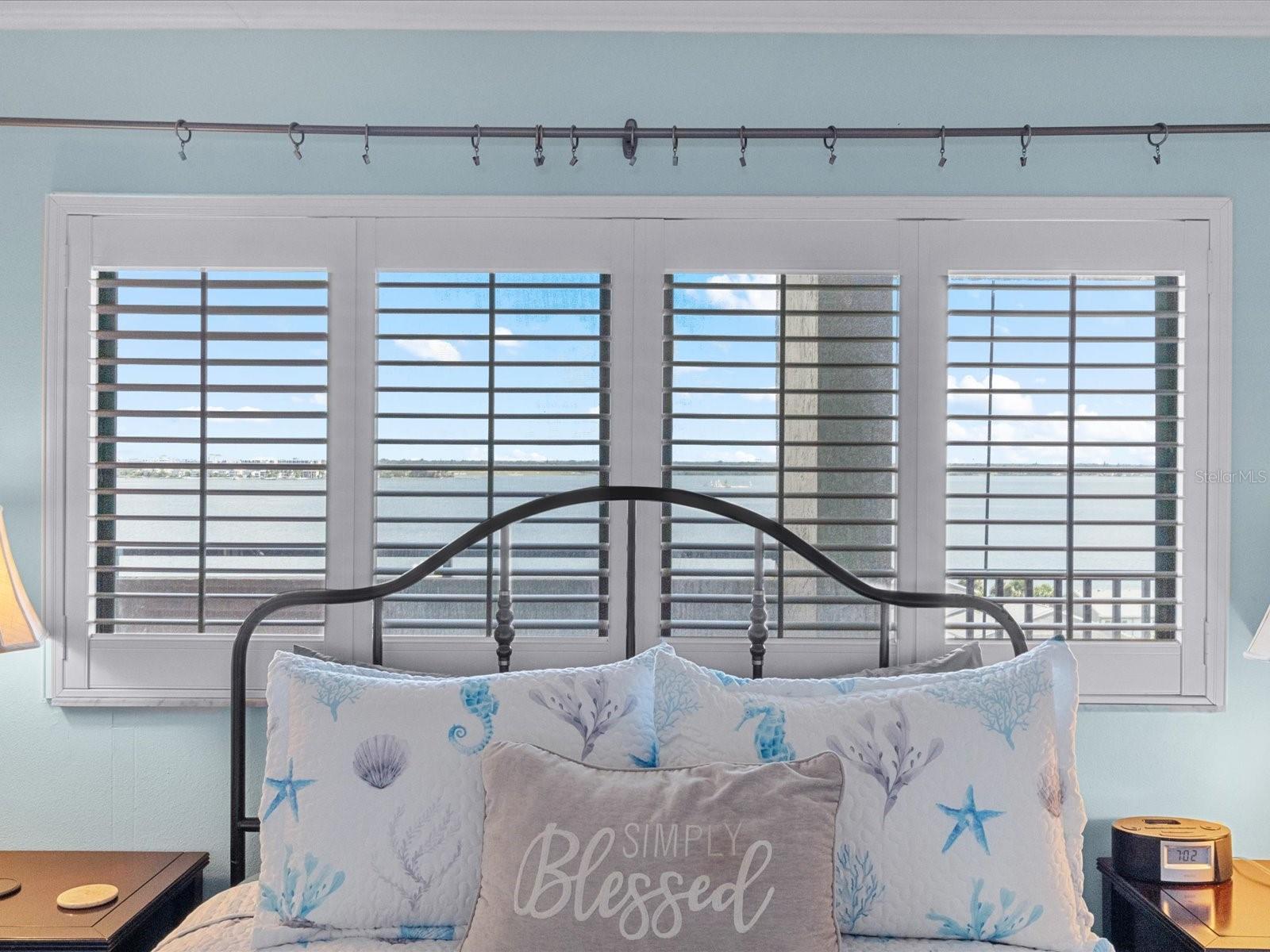 LIGHTHOUSE TOWERS CONDO - Residential