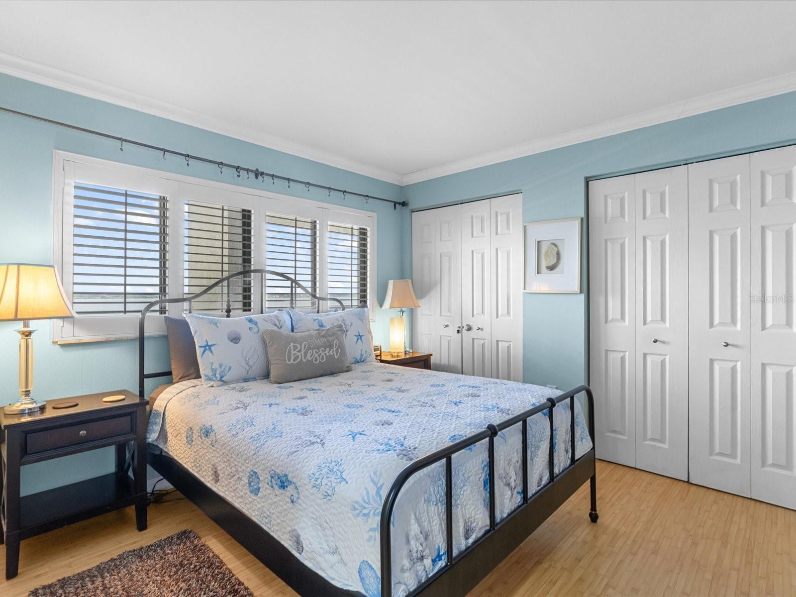 LIGHTHOUSE TOWERS CONDO - Residential