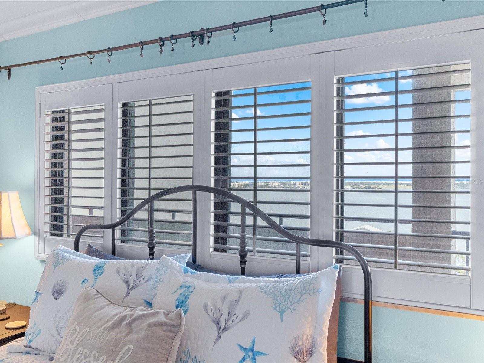 LIGHTHOUSE TOWERS CONDO - Residential