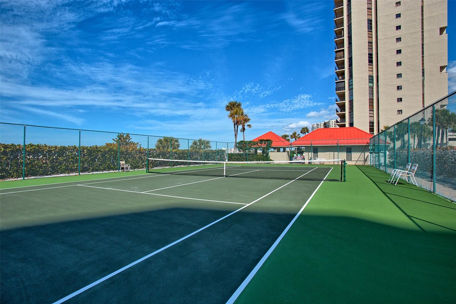 LIGHTHOUSE TOWERS CONDO - Residential