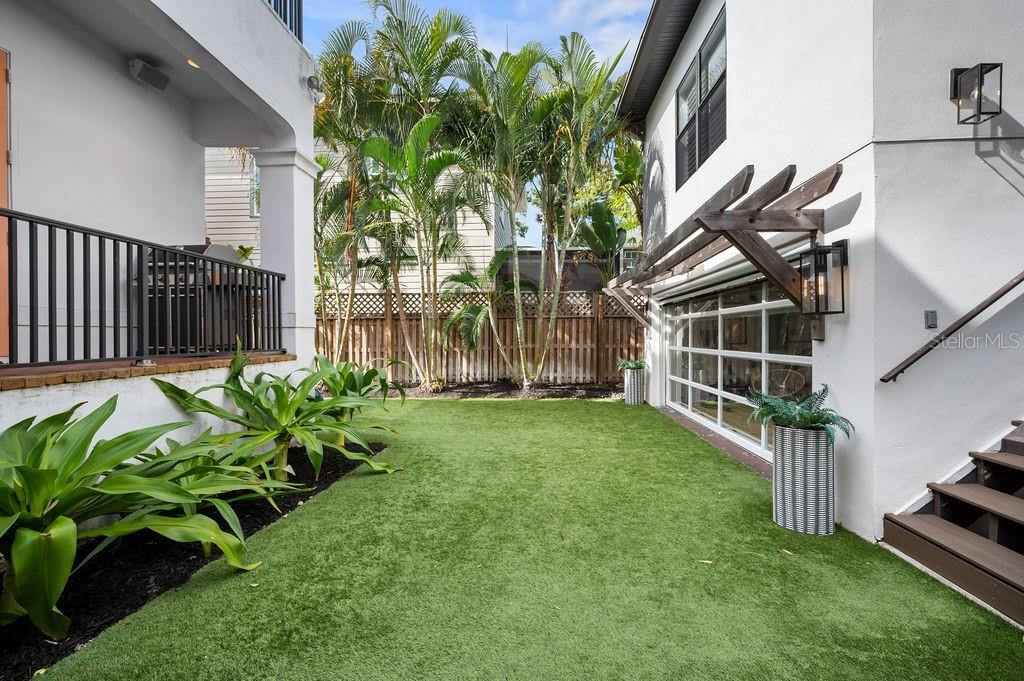 BURNS REALTY - Residential