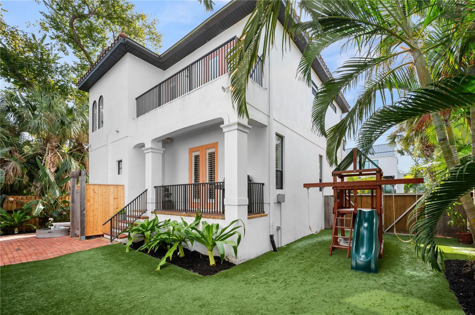 BURNS REALTY - Residential