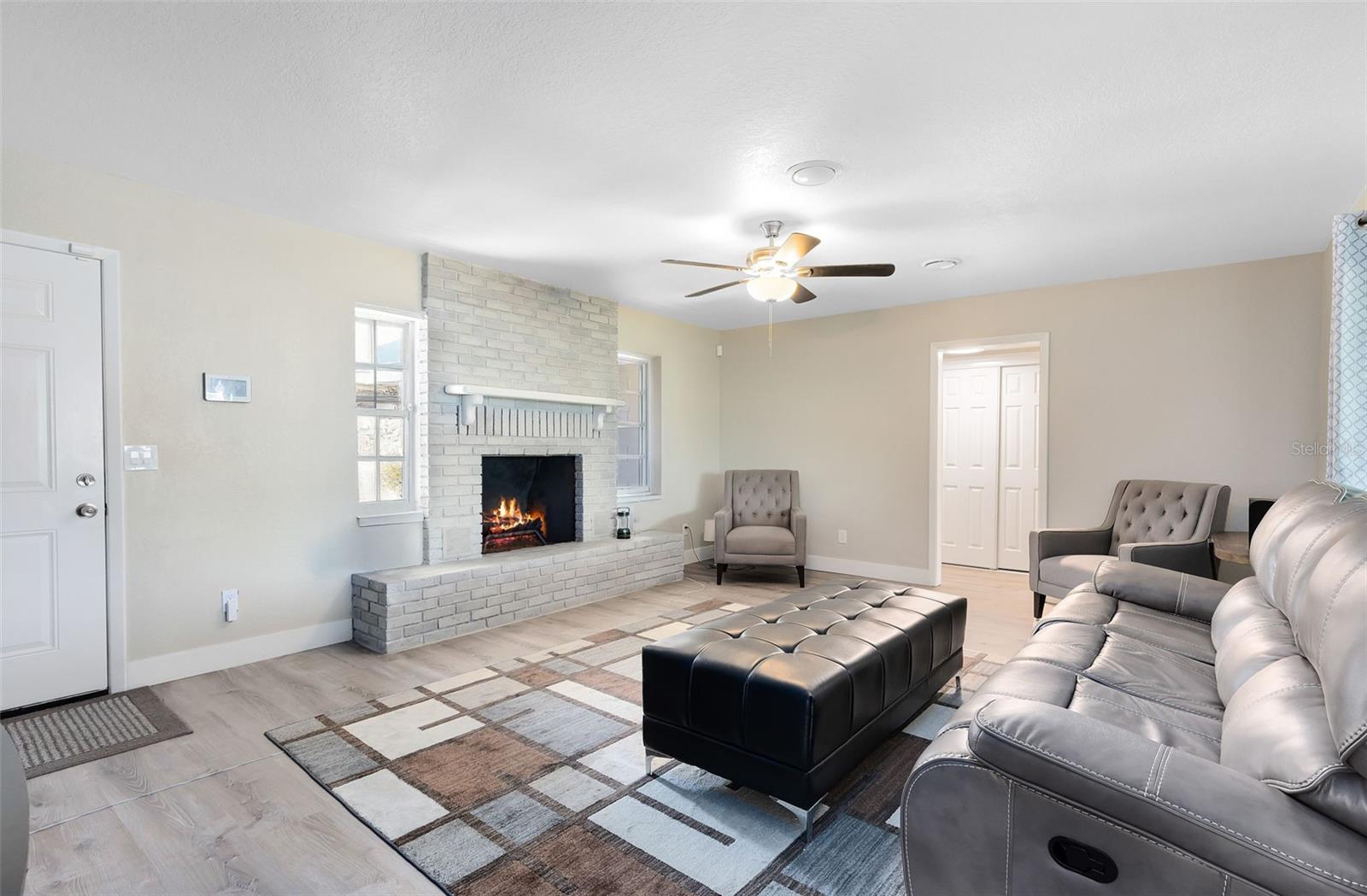 2618 GRASSMERE LANE
