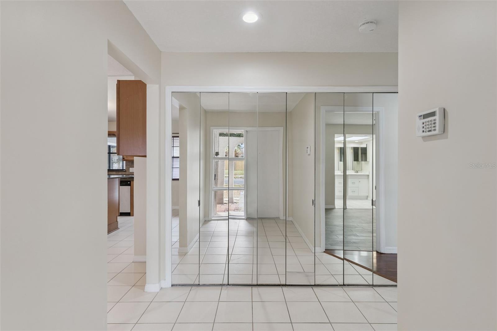 6246 SILVER GLEN COURT