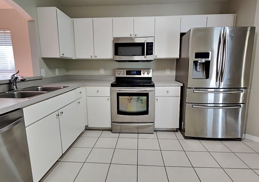 PARKWAY CENTER SINGLE FAMILY P - Residential Lease