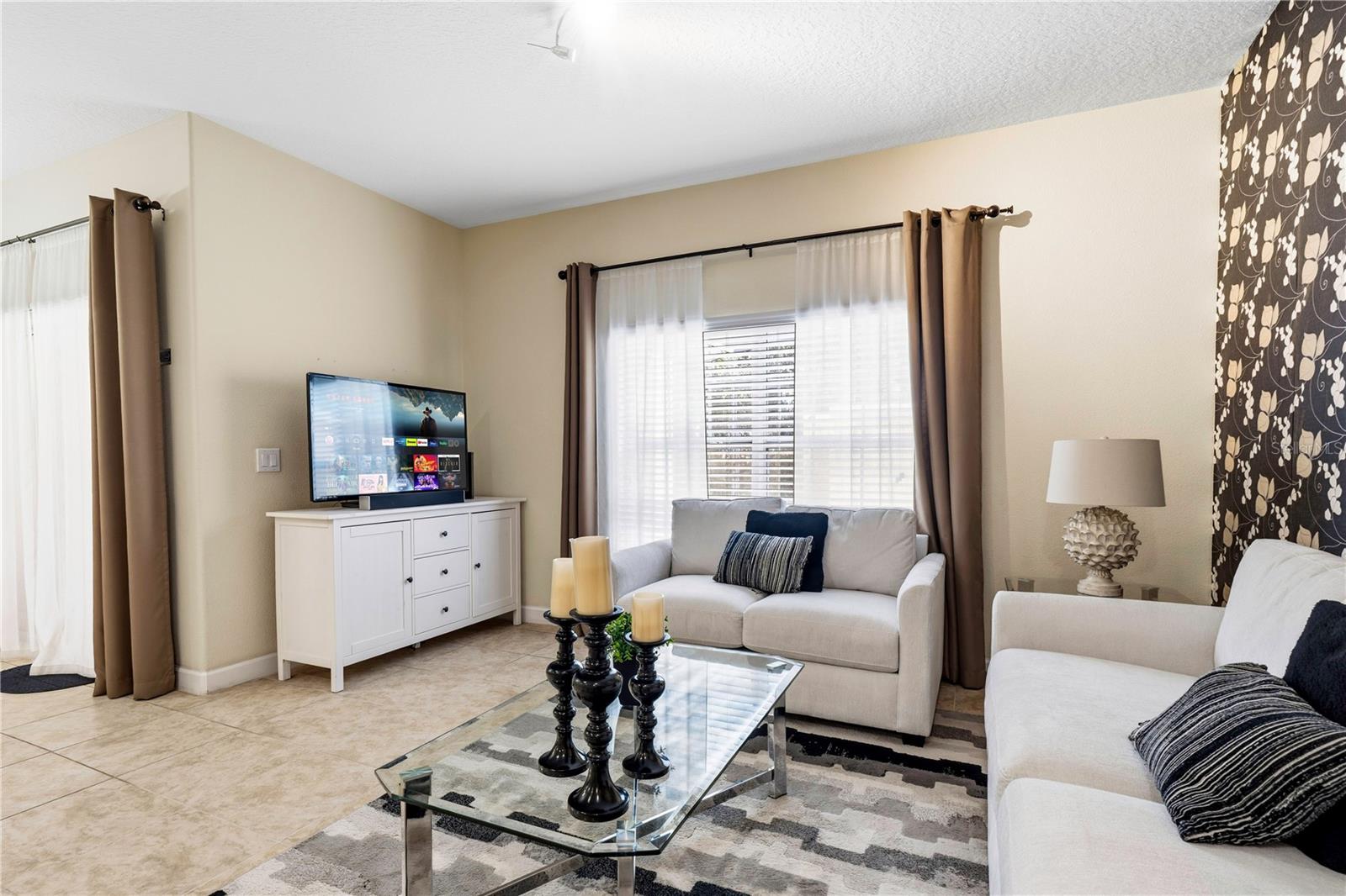 PARADISE PALMS RESORT PH 4 - Residential