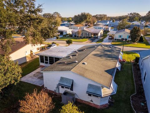 A home in LADY LAKE