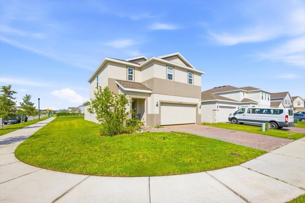 5049 BLUE HAMMOCK COURT