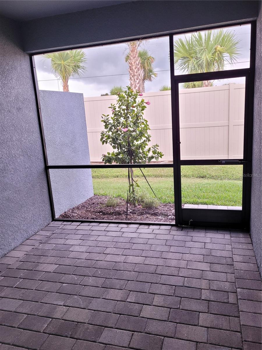 PALM LK/COCO BAY - Residential Lease