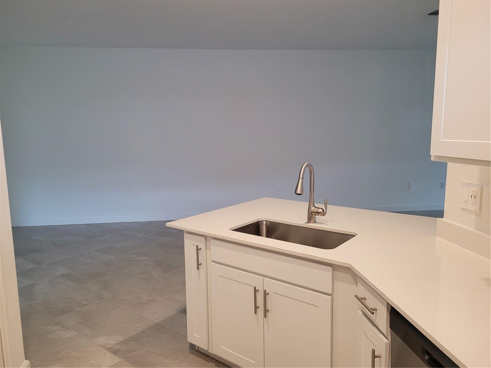 PALM LK/COCO BAY - Residential Lease