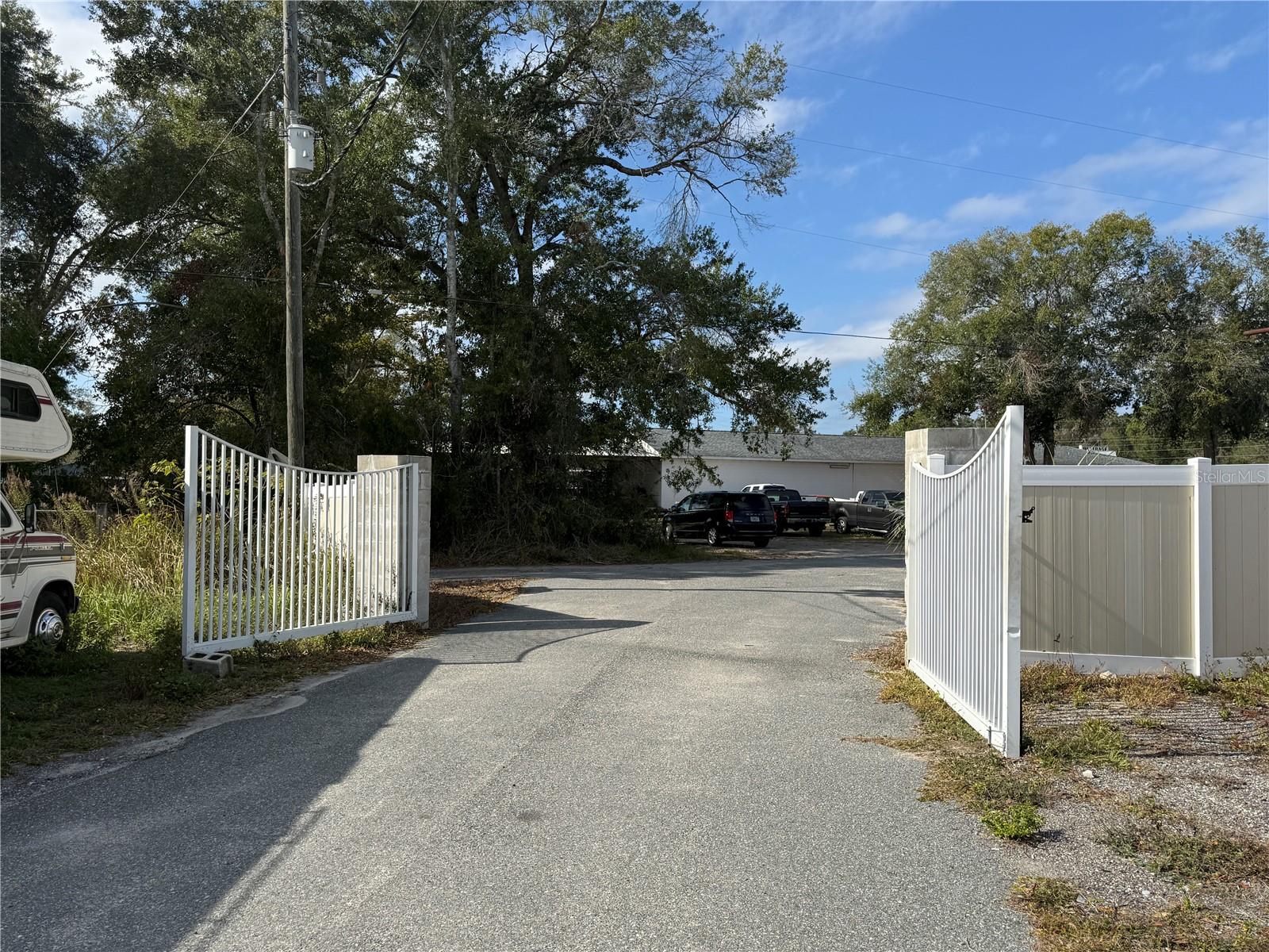 POTTERFIELD GARDEN AC - H - Commercial Lease