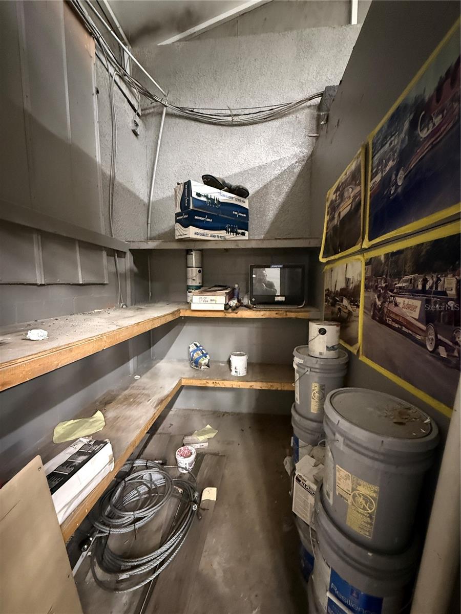 POTTERFIELD GARDEN AC - H - Commercial Lease