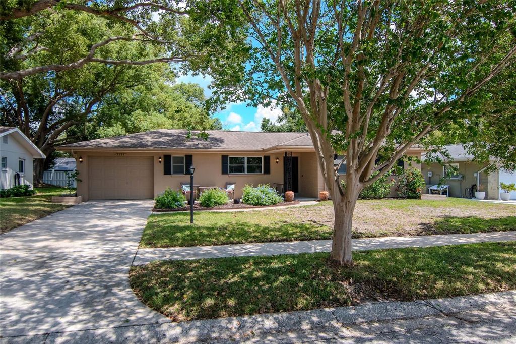 Photo of 3250 Causeway Drive, Palm Harbor, FL 34684 (MLS # TB8420345)