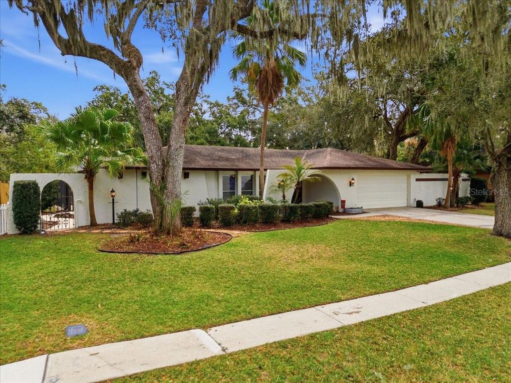 Photo of 6320 Oak Court, Lakeland, FL 33813 (MLS # L4958302)