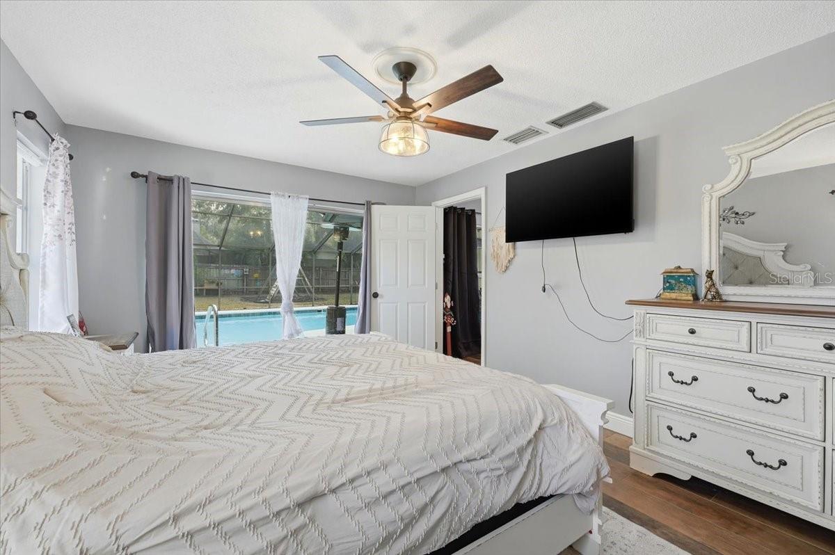 CHRISTINA WOODS - Residential